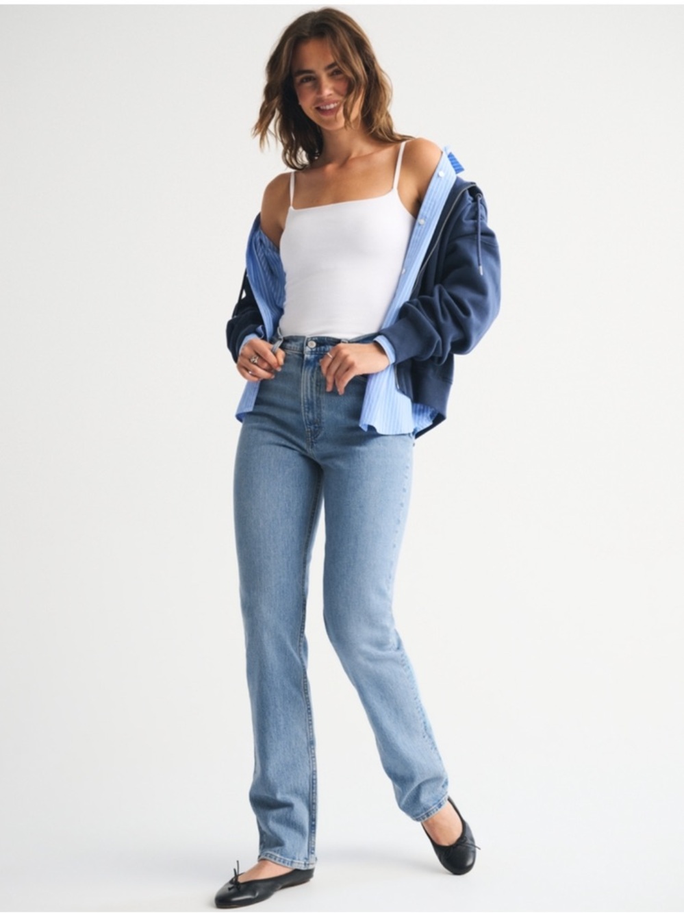 Abercrombie Ultra High Rise Straight Jeans Light Wash Size 29